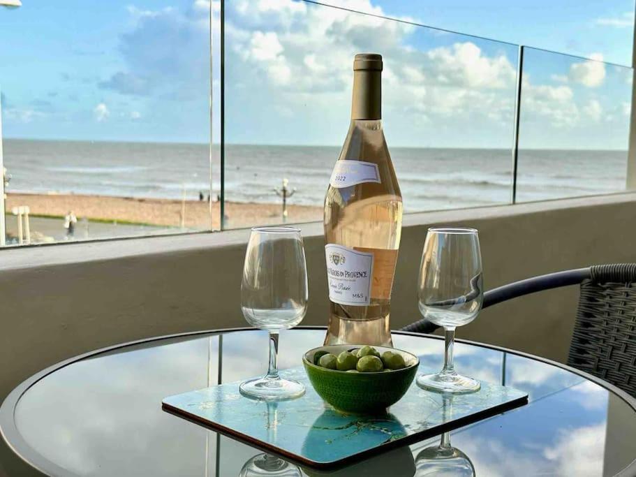House By The Sea, Worthing Villa Buitenkant foto