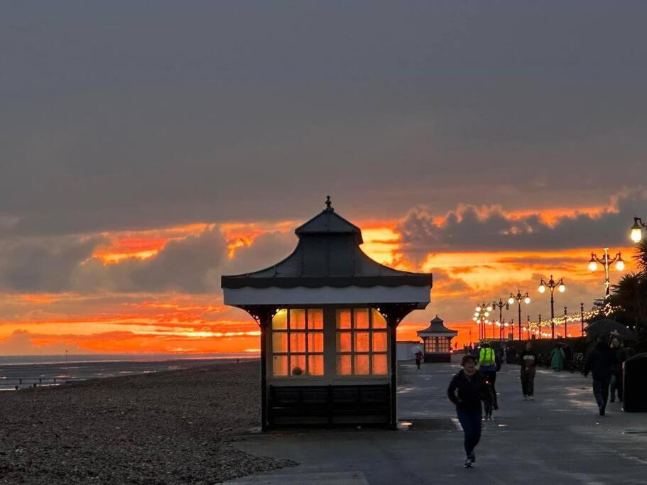 House By The Sea, Worthing Villa Buitenkant foto